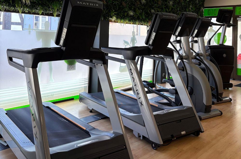 fitnessstudio-fitplus-woerth-am-rhein-cardiotraining