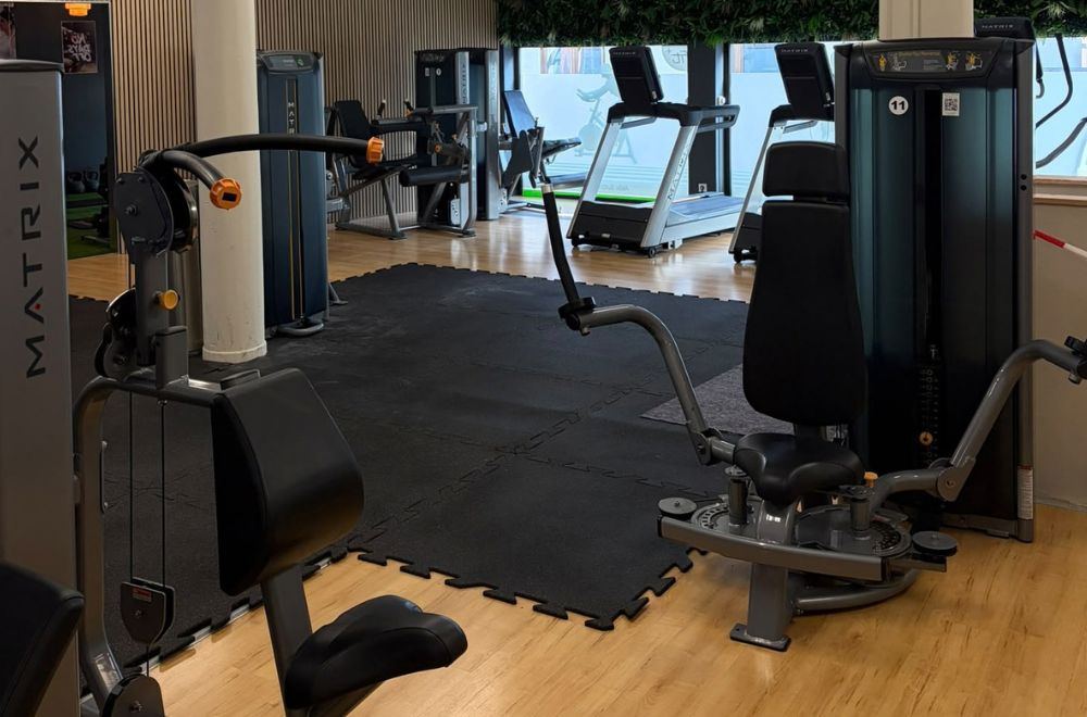fitnessstudio-fitplus-woerth-am-rhein-geraetetraining-3